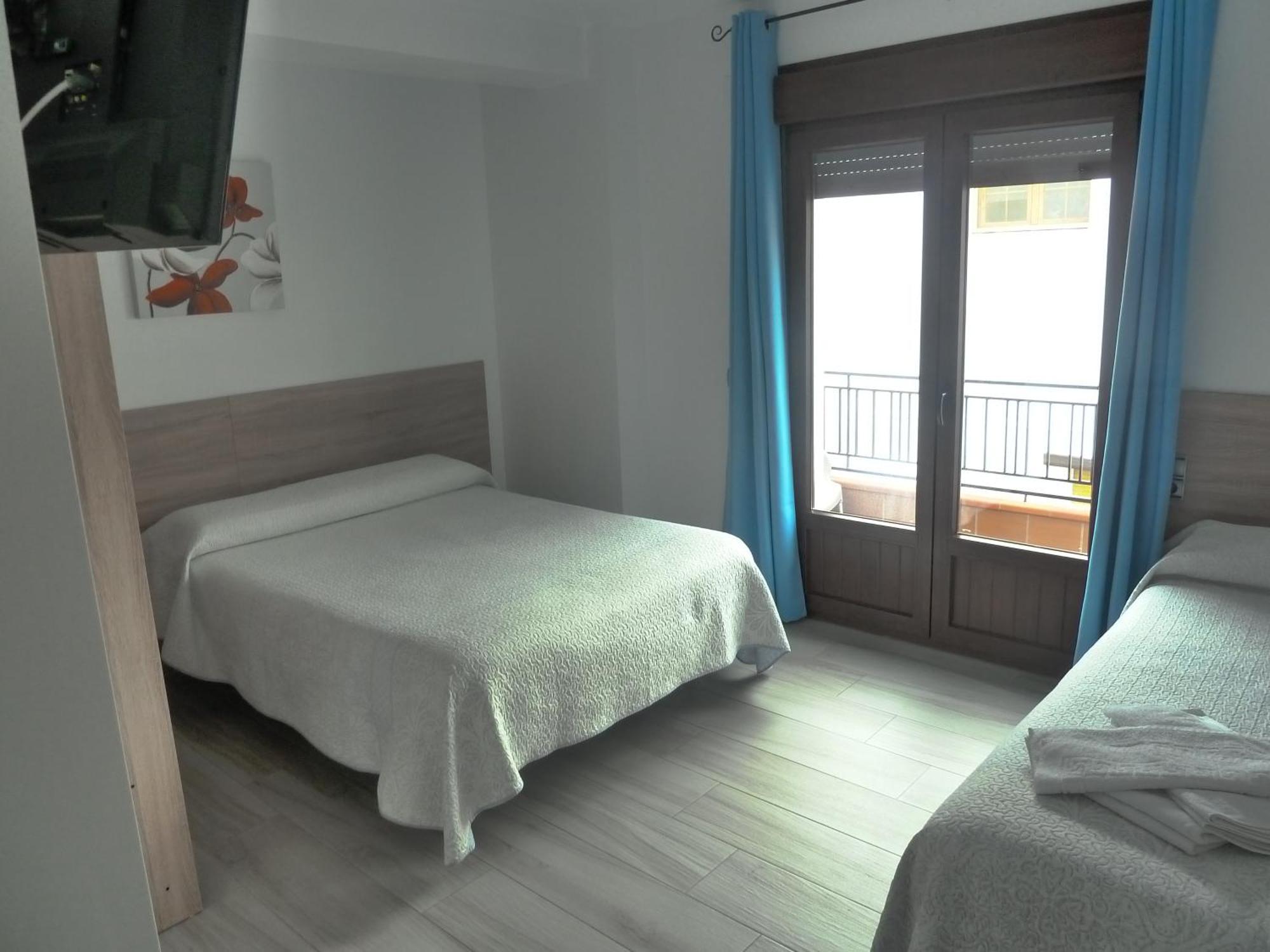 Hostal Casa Fermina- A 2 Horas De Las Pistas De Esqui Trevélez エクステリア 写真
